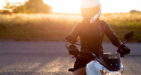 Motos